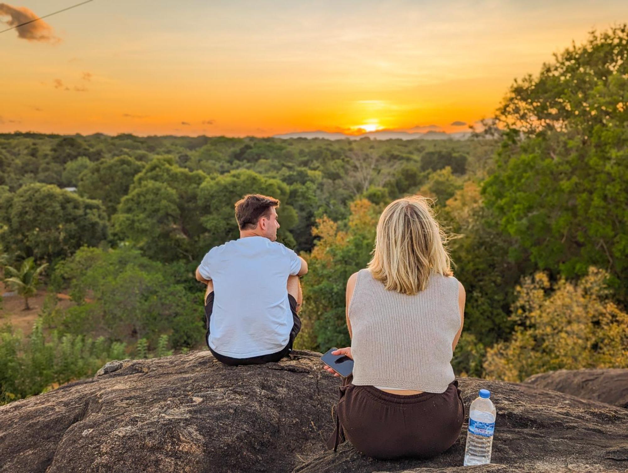 Choona Lodge 'View Of Sigiriya & Pidurangala With Sunrise' Eksteriør bilde